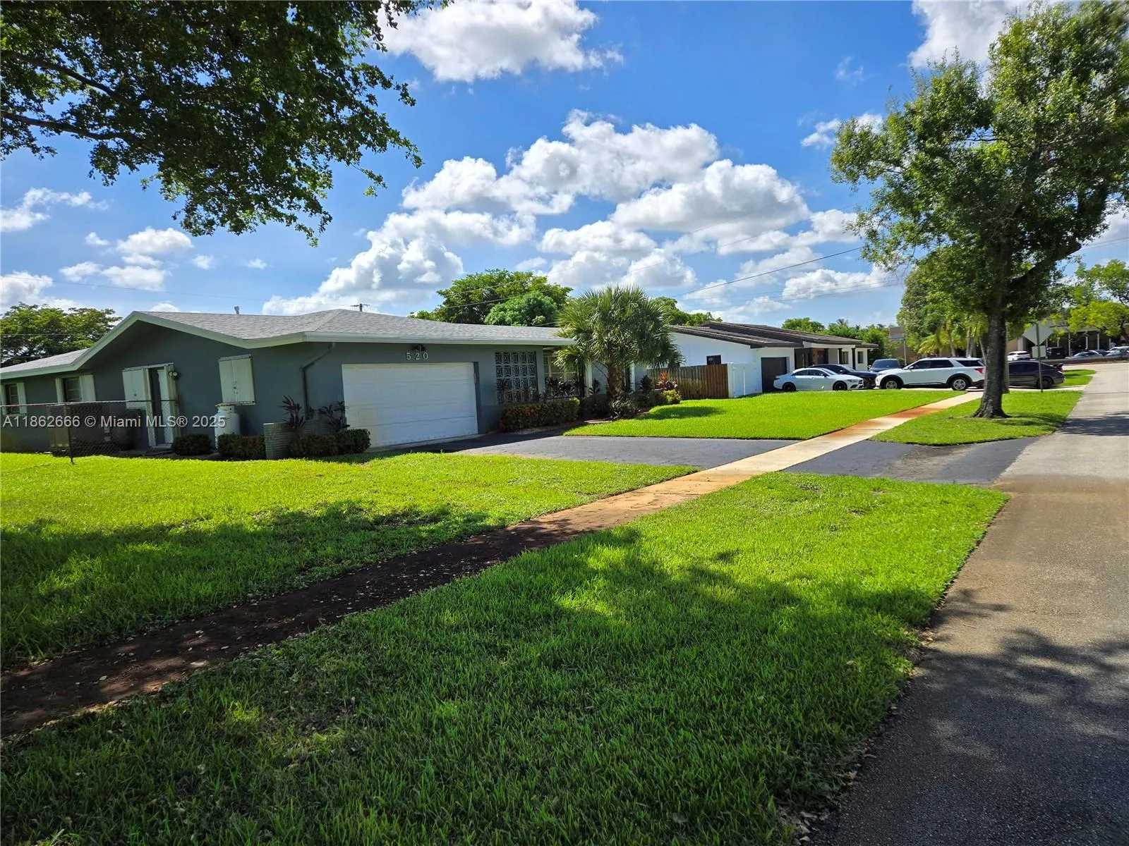 520 NW 75th Ter