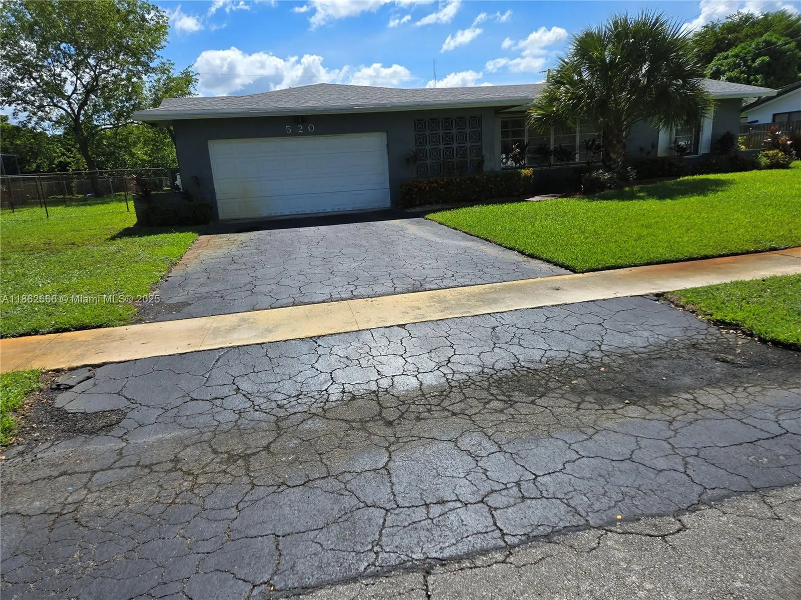 520 NW 75th Ter