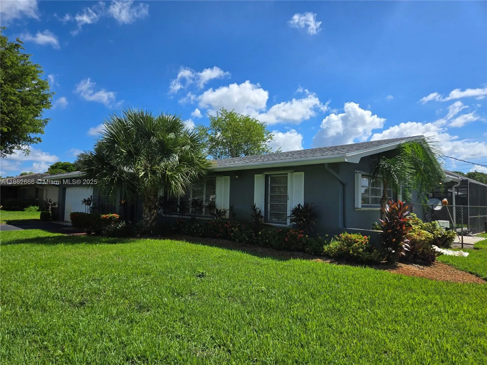 520 NW 75th Ter