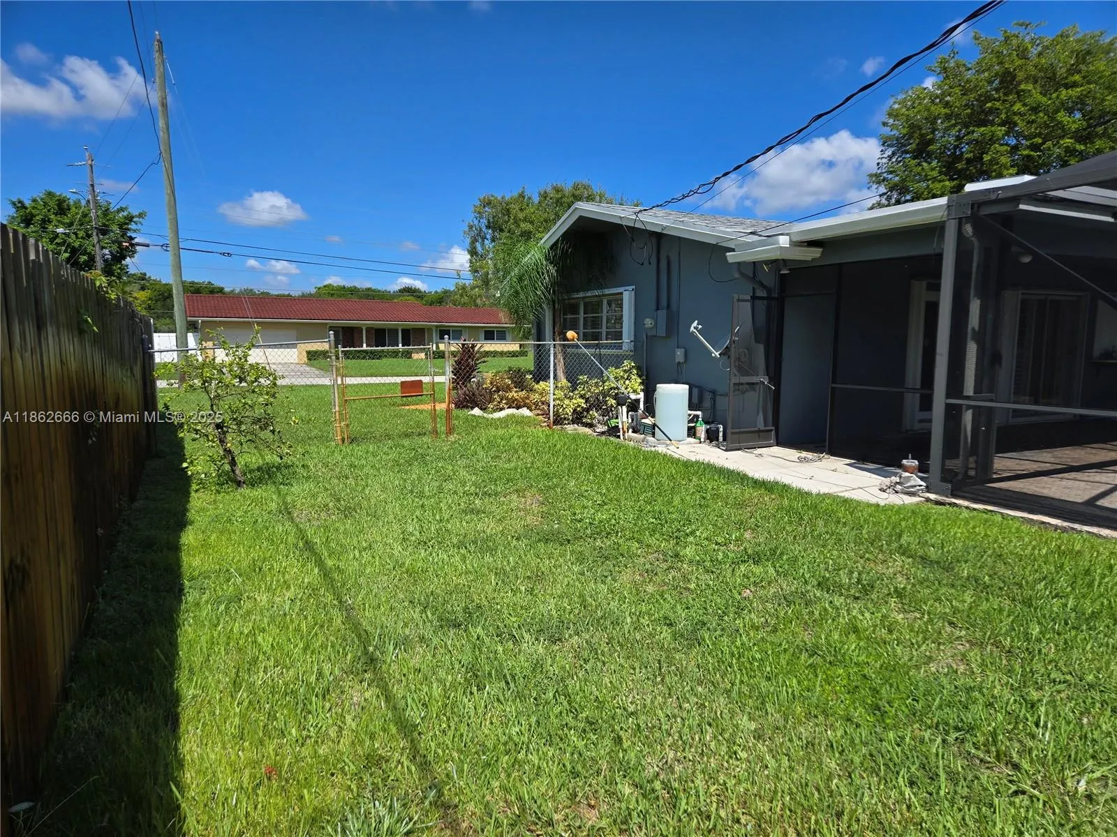 520 NW 75th Ter
