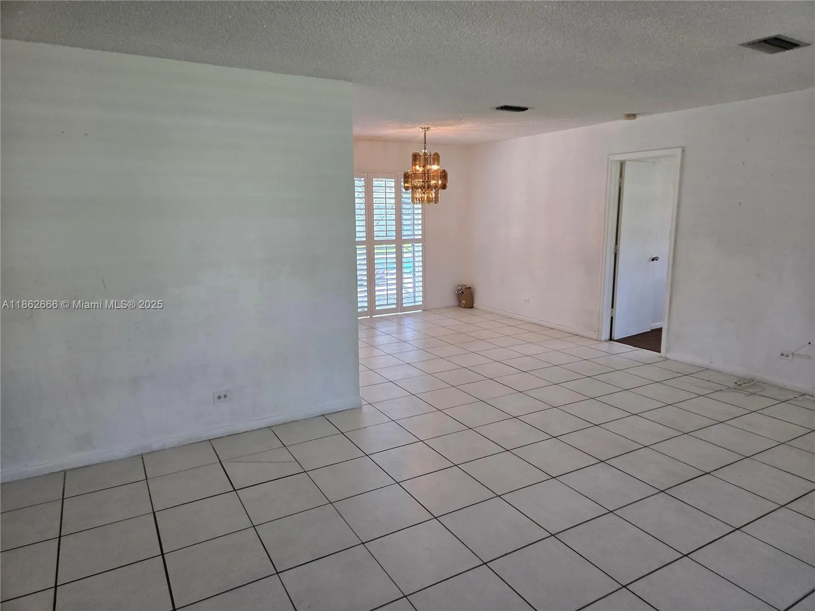 520 NW 75th Ter
