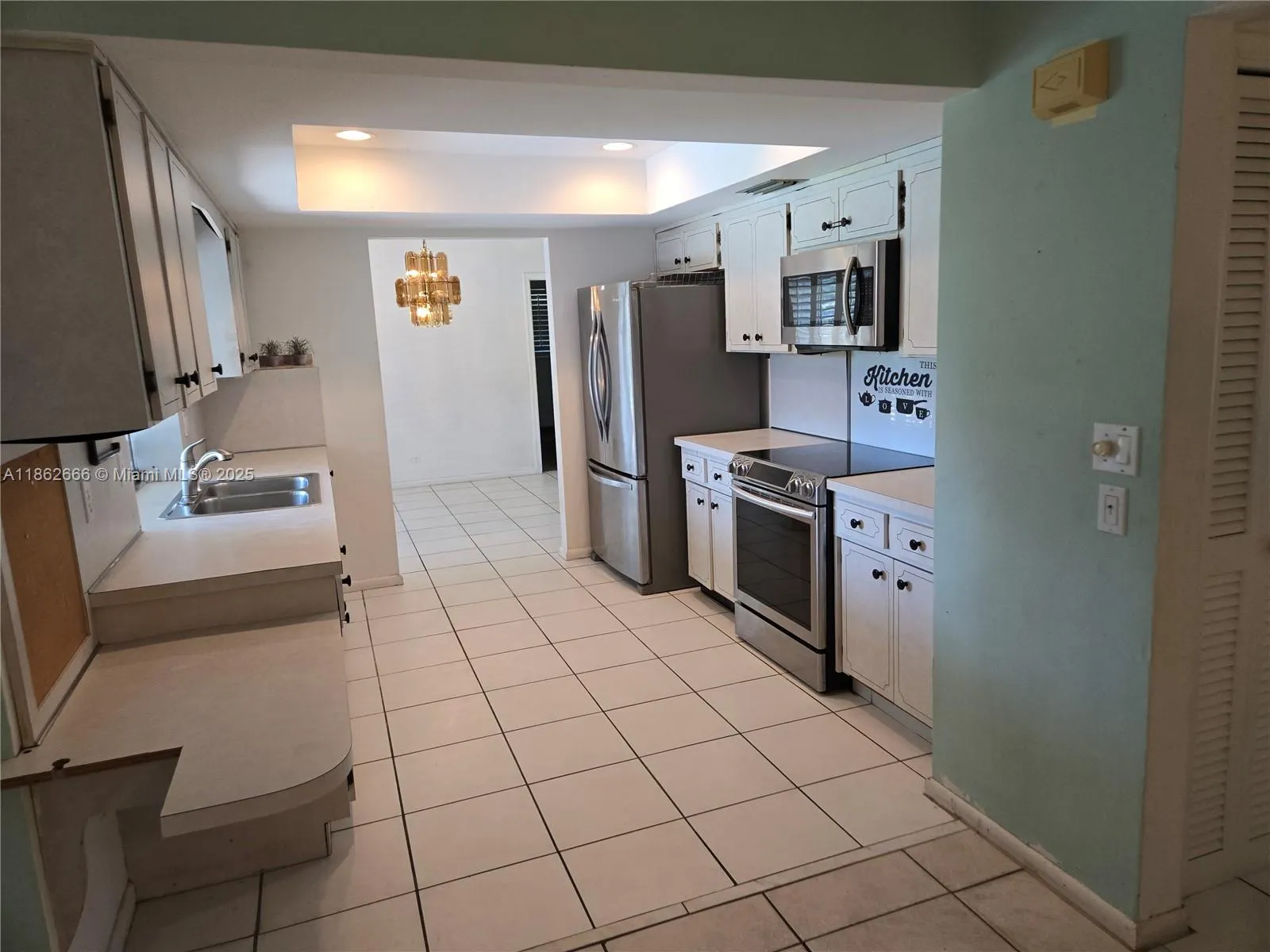 520 NW 75th Ter