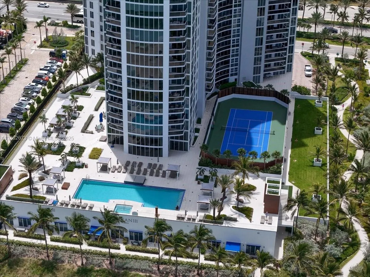 18911 Collins Ave, #1903