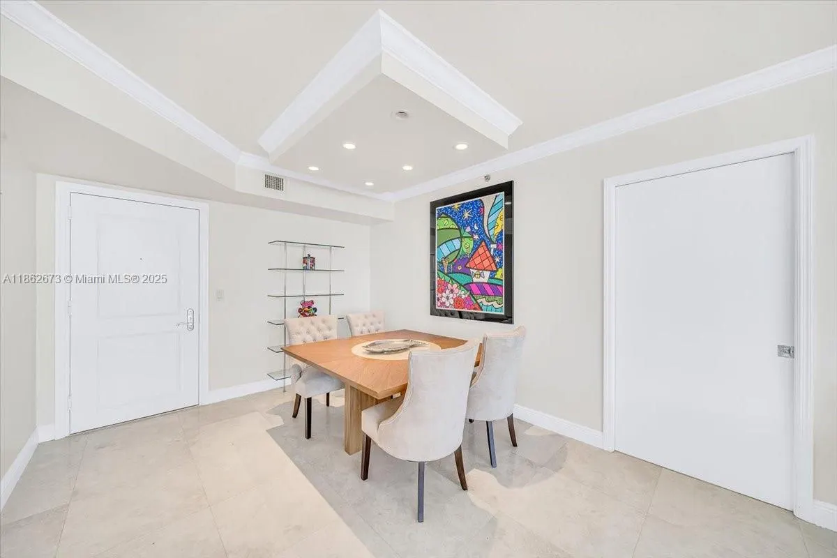 18911 Collins Ave, #1903