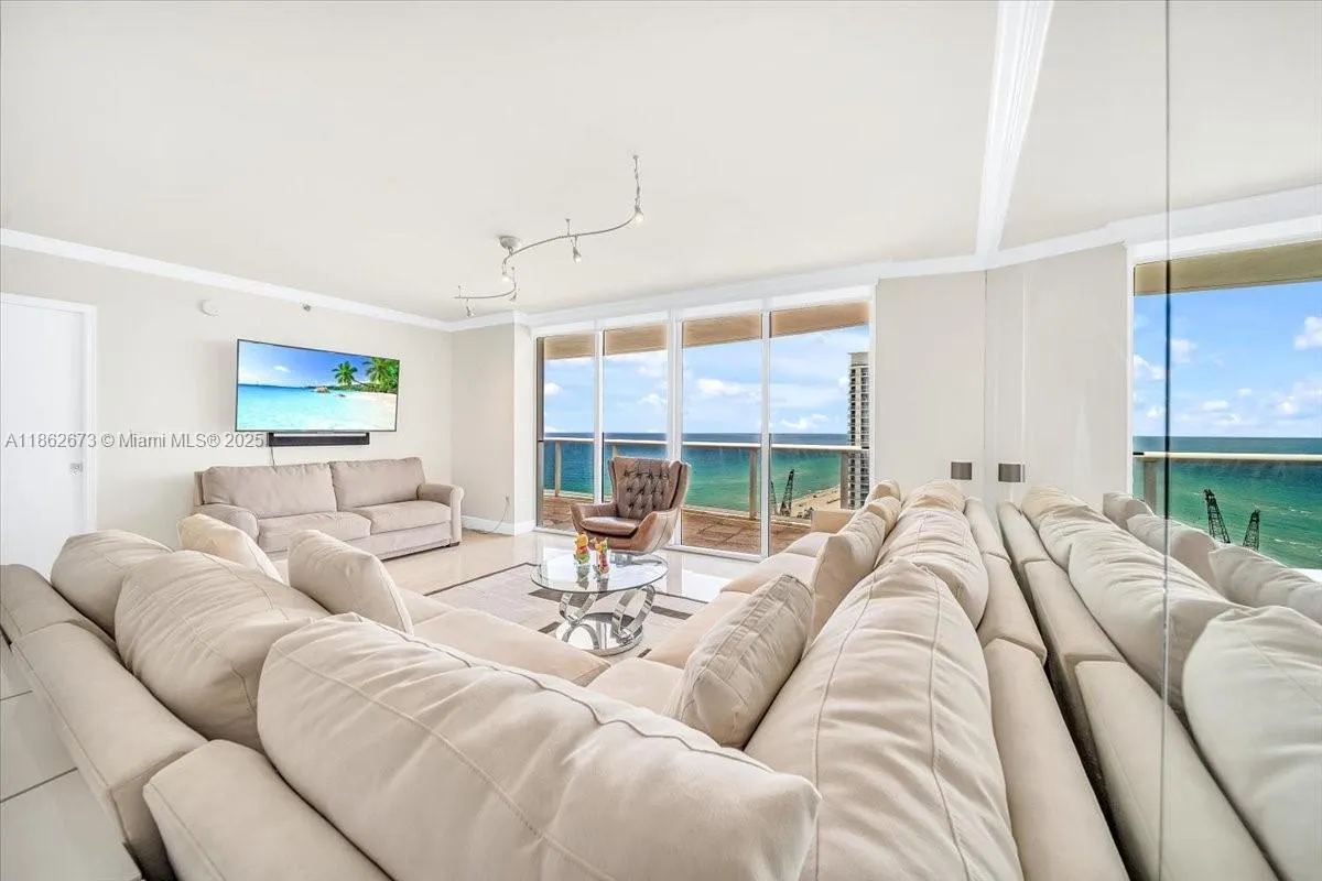 18911 Collins Ave, #1903