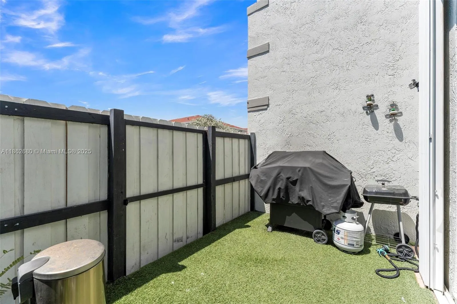 21245 NE 8th Pl, #5