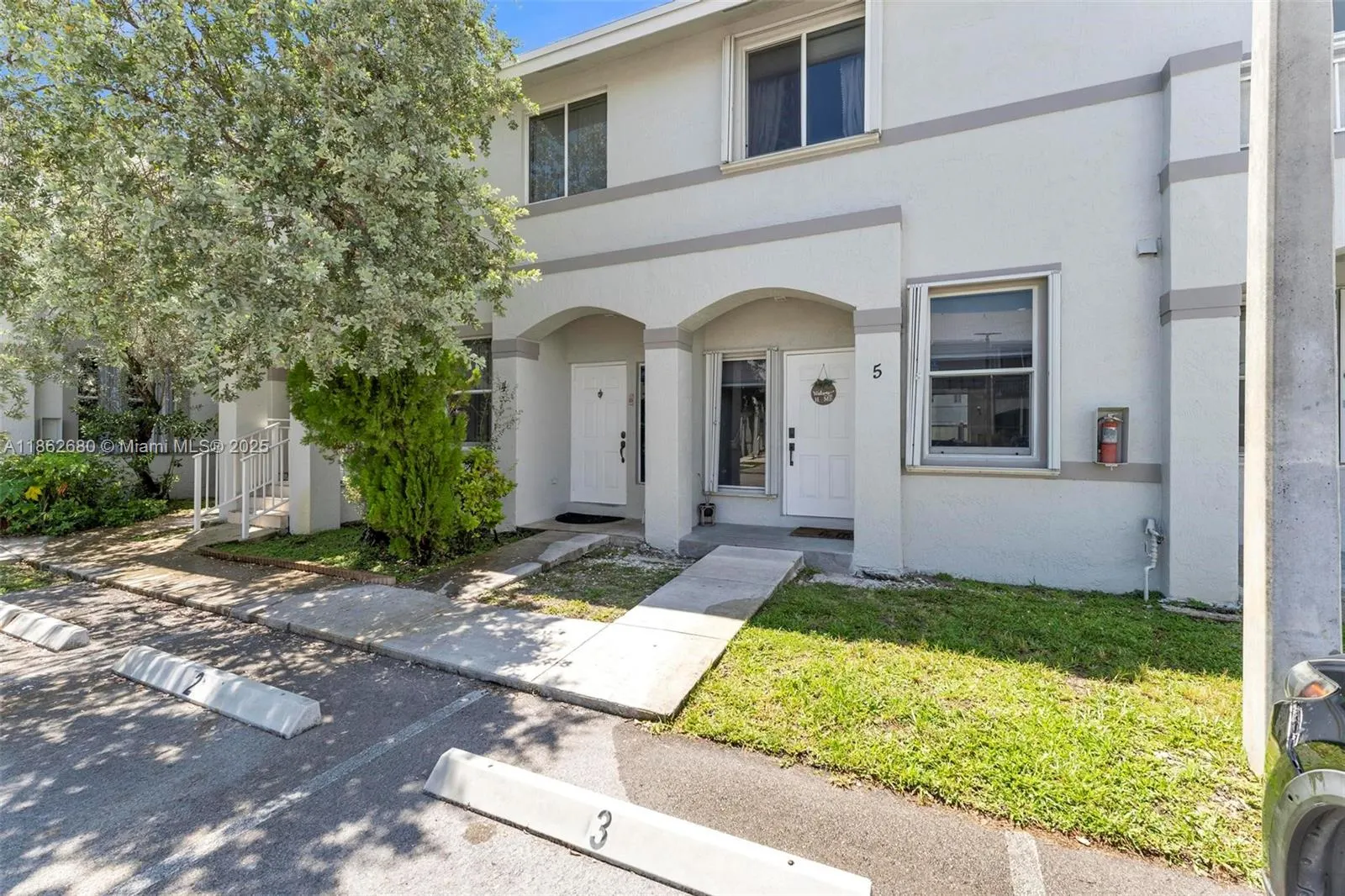 21245 NE 8th Pl, #5