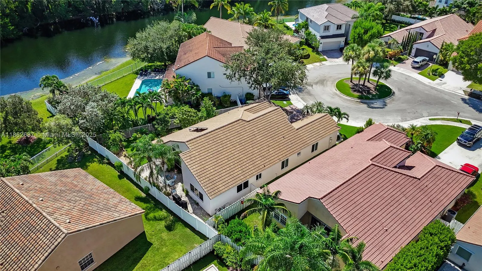 211 Cameron Ct