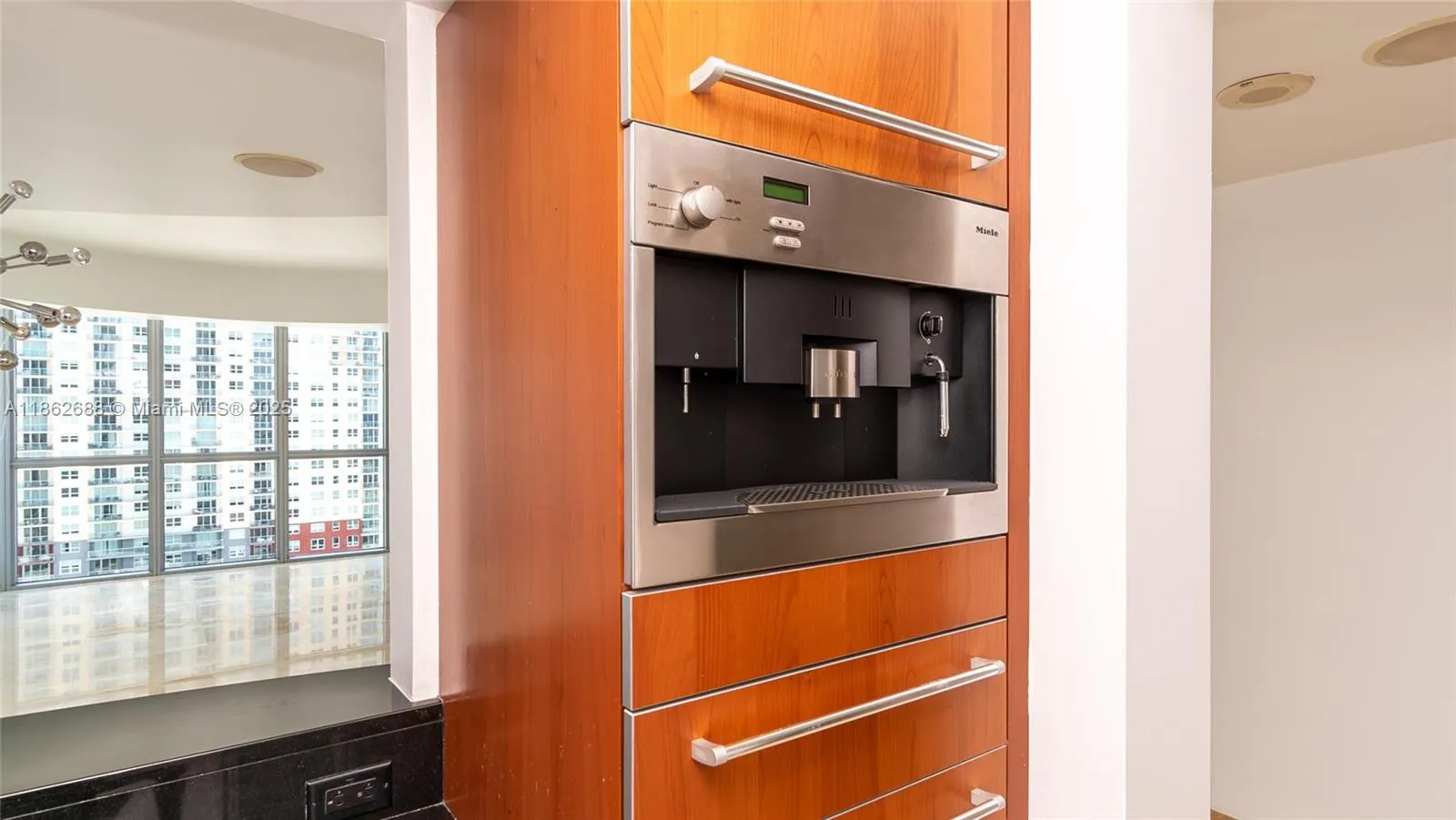 1331 Brickell Bay Dr, #1402