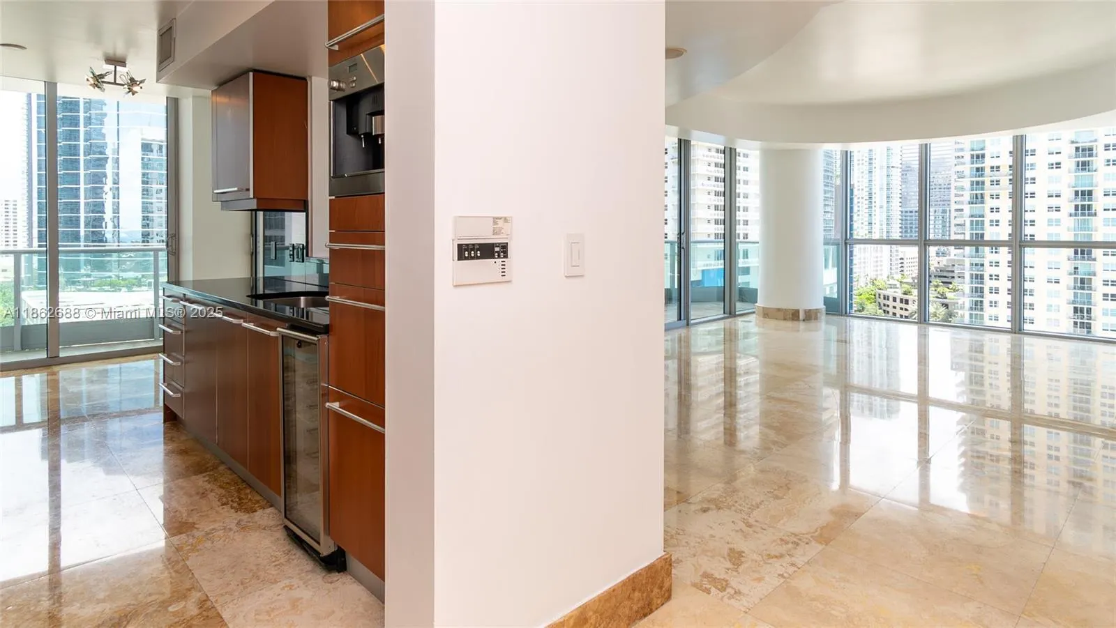 1331 Brickell Bay Dr, #1402