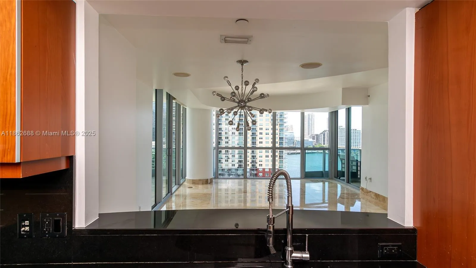 1331 Brickell Bay Dr, #1402