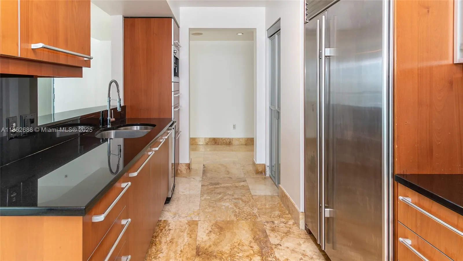 1331 Brickell Bay Dr, #1402