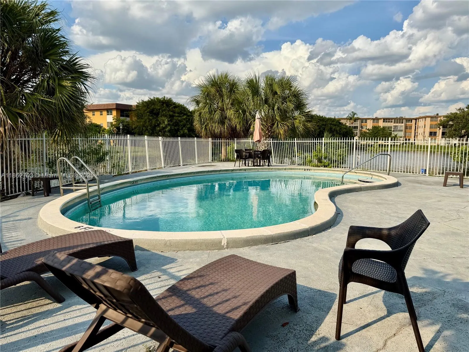 5495 NW 10th Ct, #104
