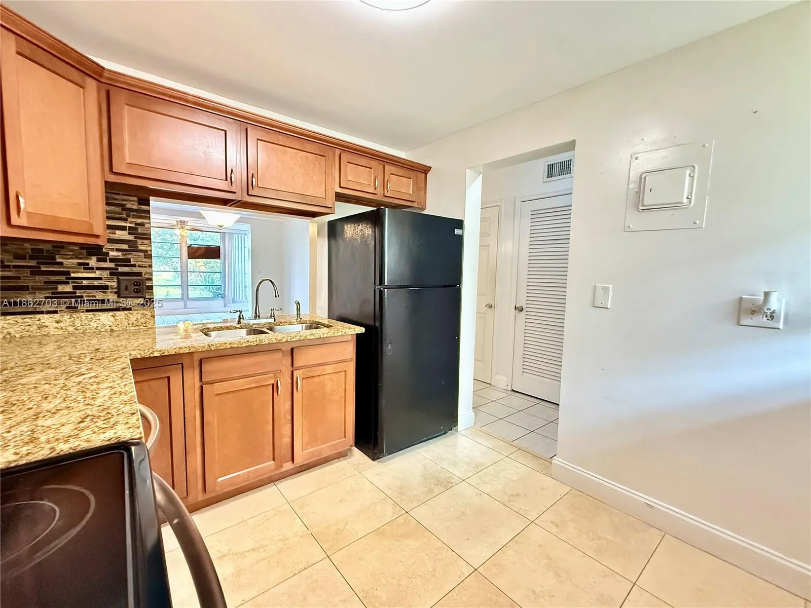 5495 NW 10th Ct, #104