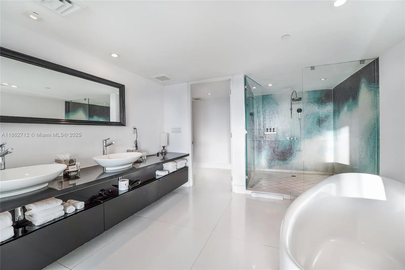 1100 West Ave, #TS-4