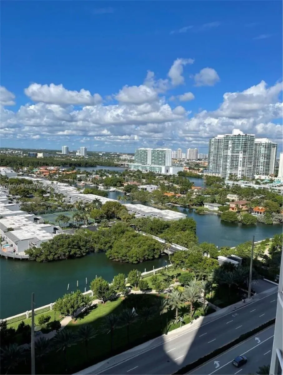 16001 Collins Ave, #1605
