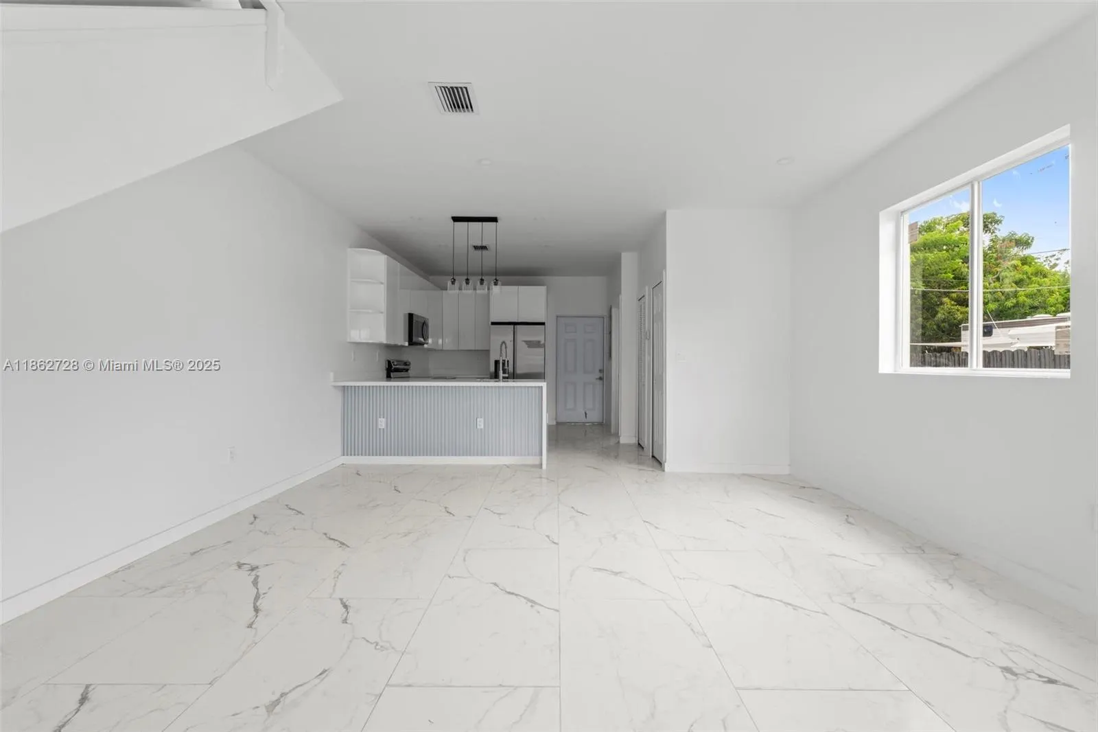 2145 NW 4 Th st