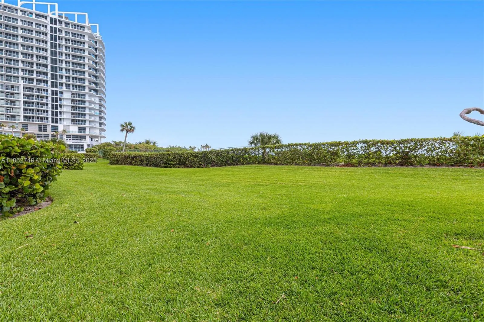 3000 N Ocean Dr, #24H