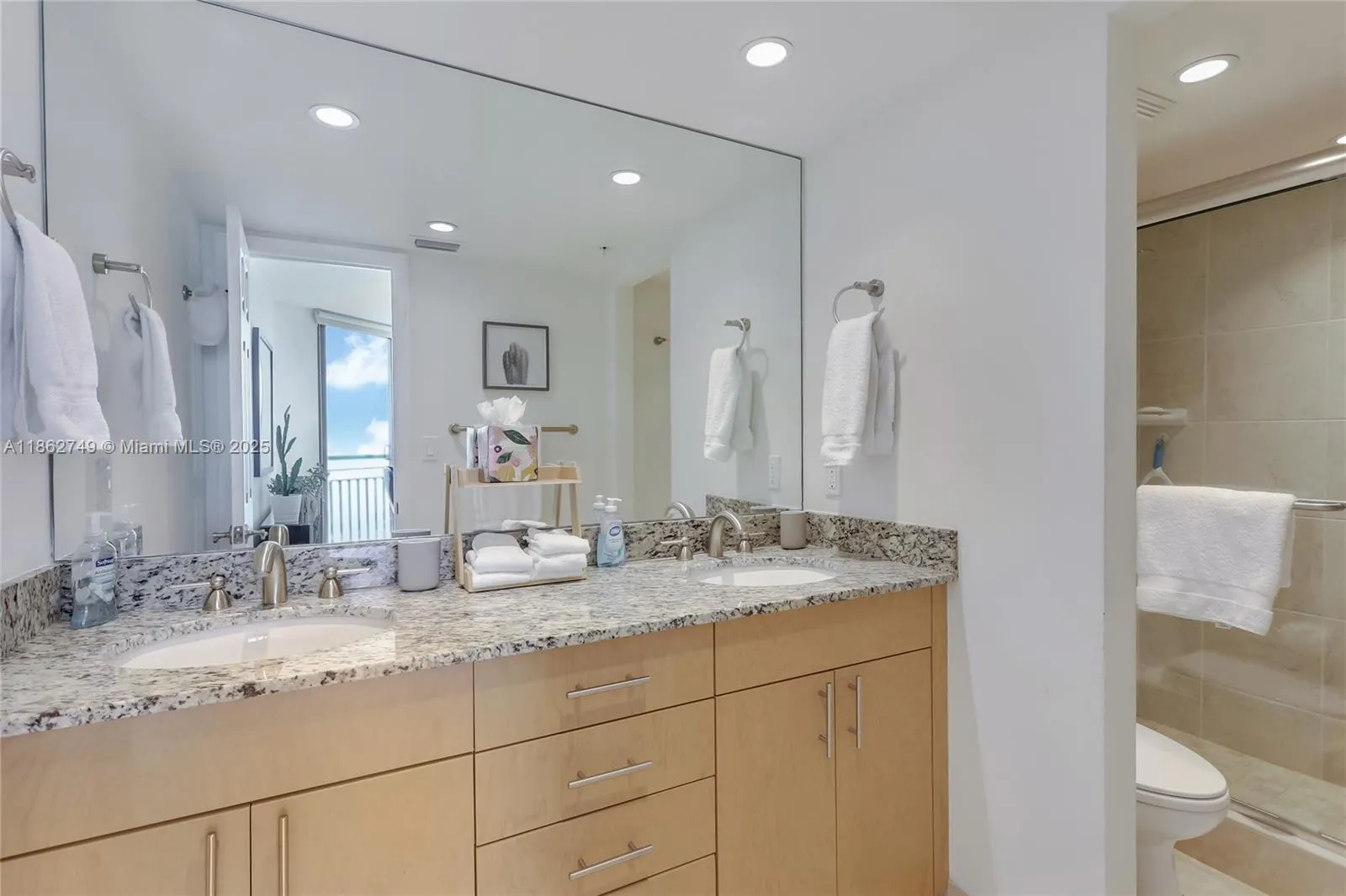 3000 N Ocean Dr, #24H
