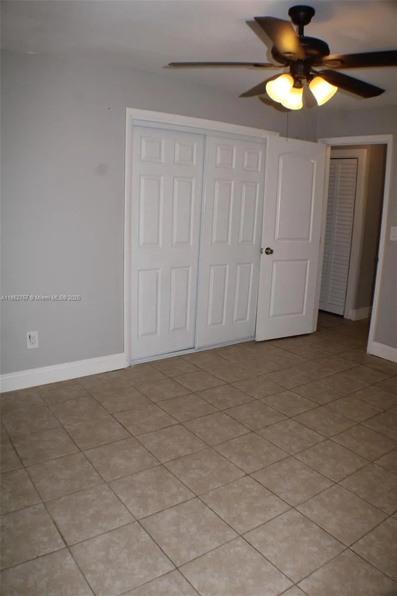 3133 SW 13th St, #1-2