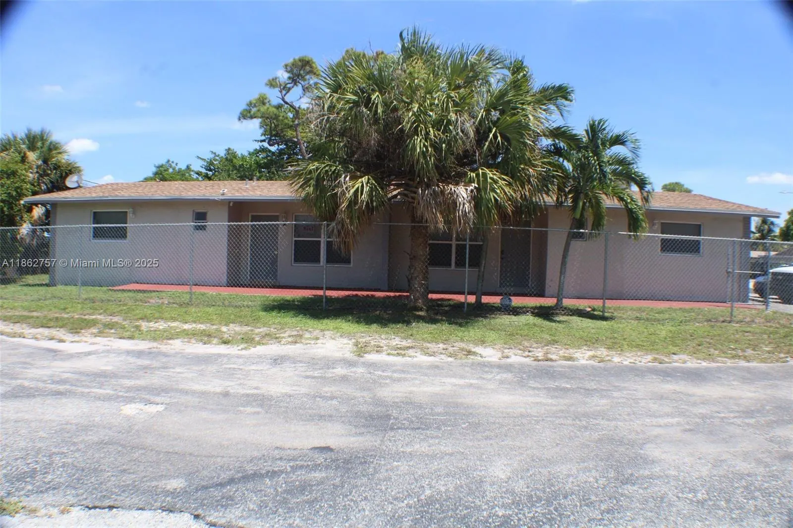 3133 SW 13th St, #1-2