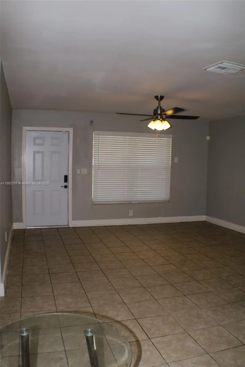 3133 SW 13th St, #1-2
