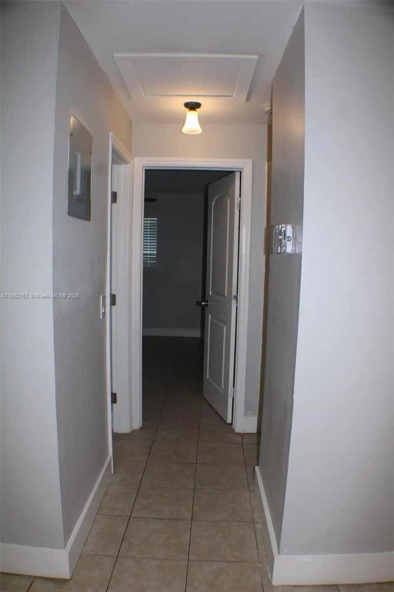 3133 SW 13th St, #1-2