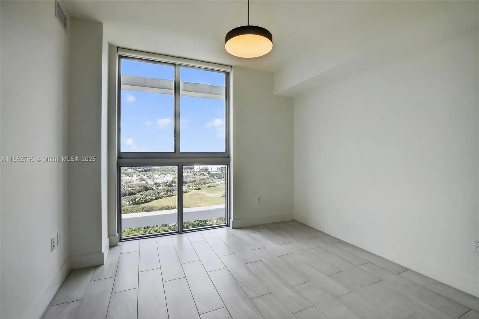 2000 Metropica Way, #2302