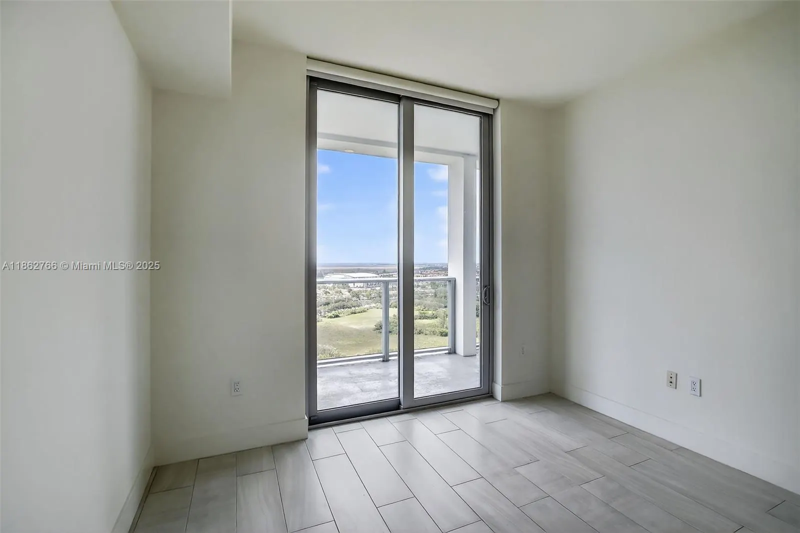 2000 Metropica Way, #2302