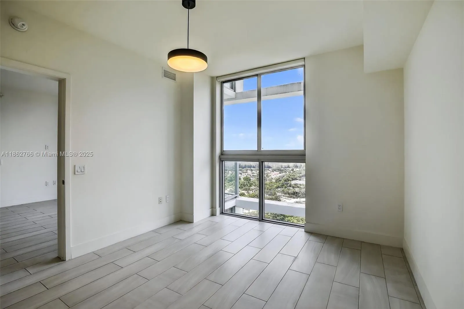 2000 Metropica Way, #2302