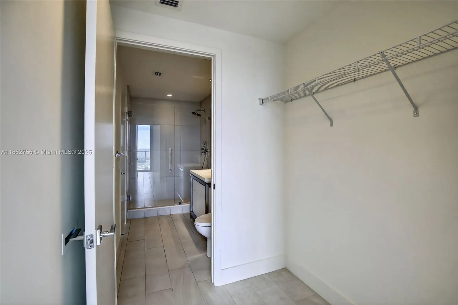 2000 Metropica Way, #2302