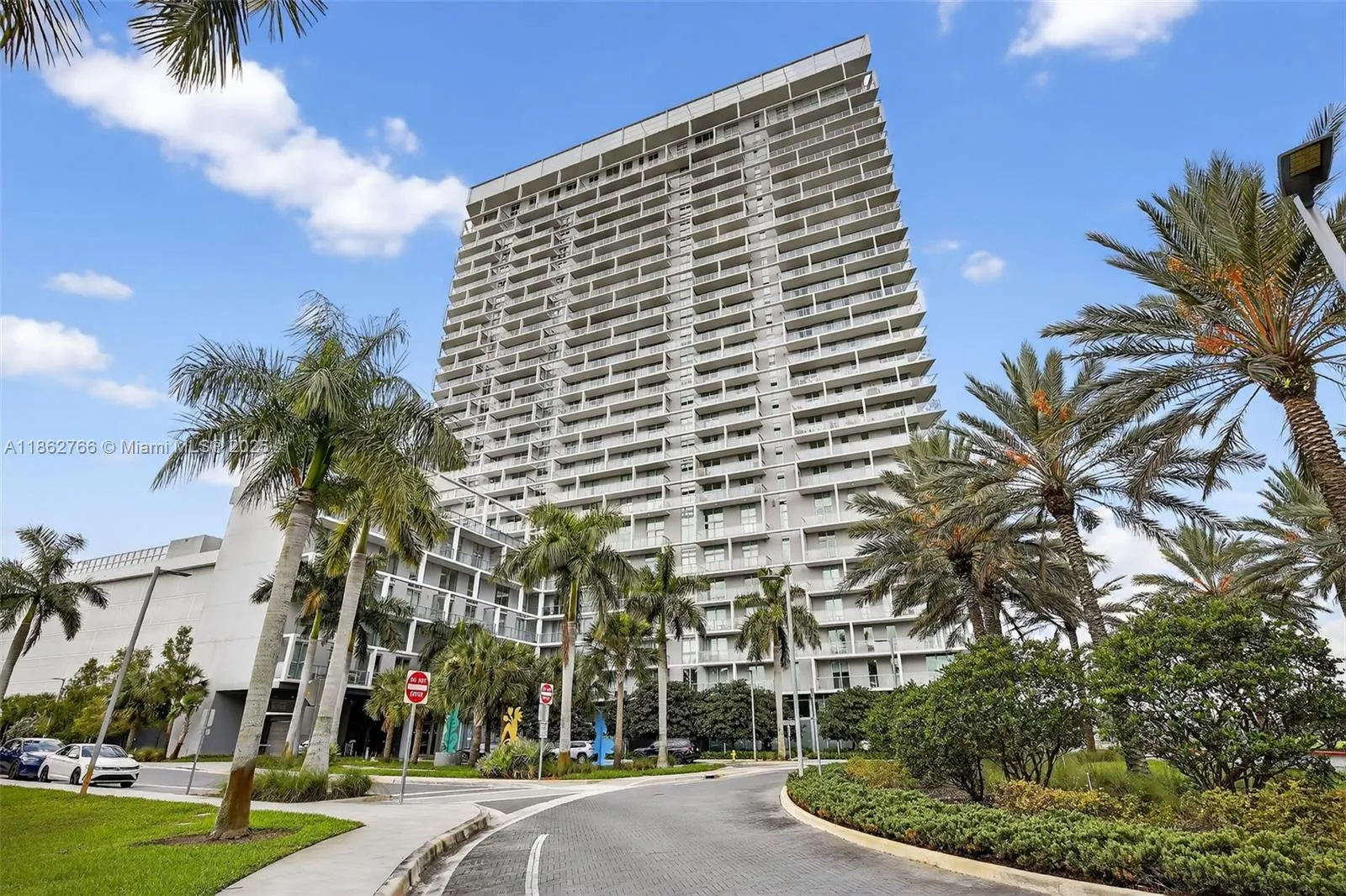 2000 Metropica Way, #2302