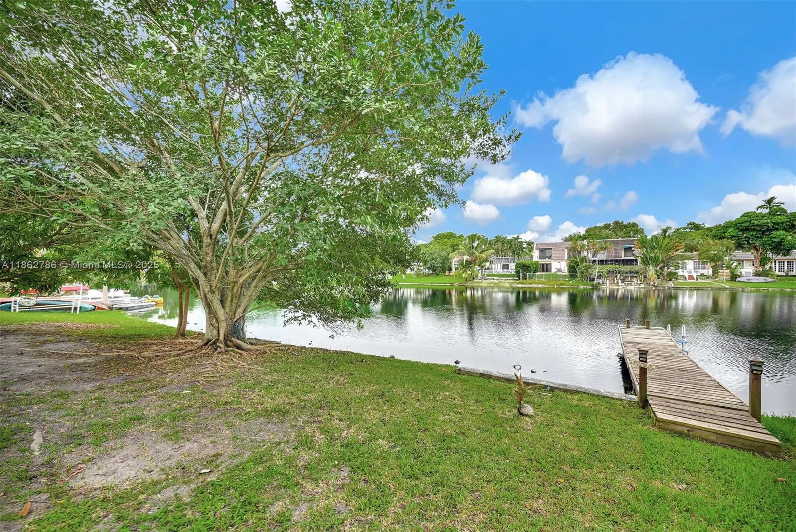 6750 White Oak Dr