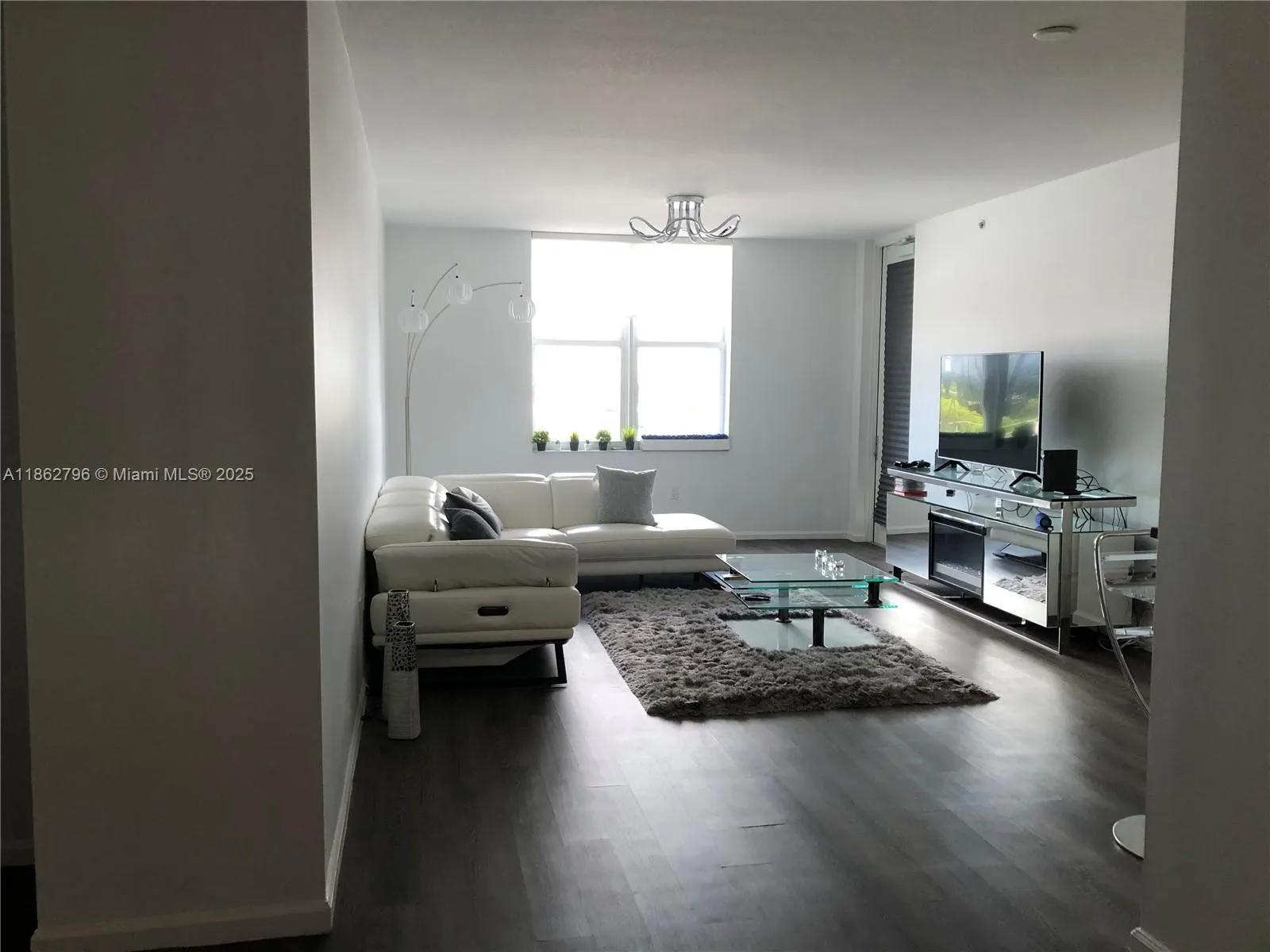 511 SE 5th Ave, #707