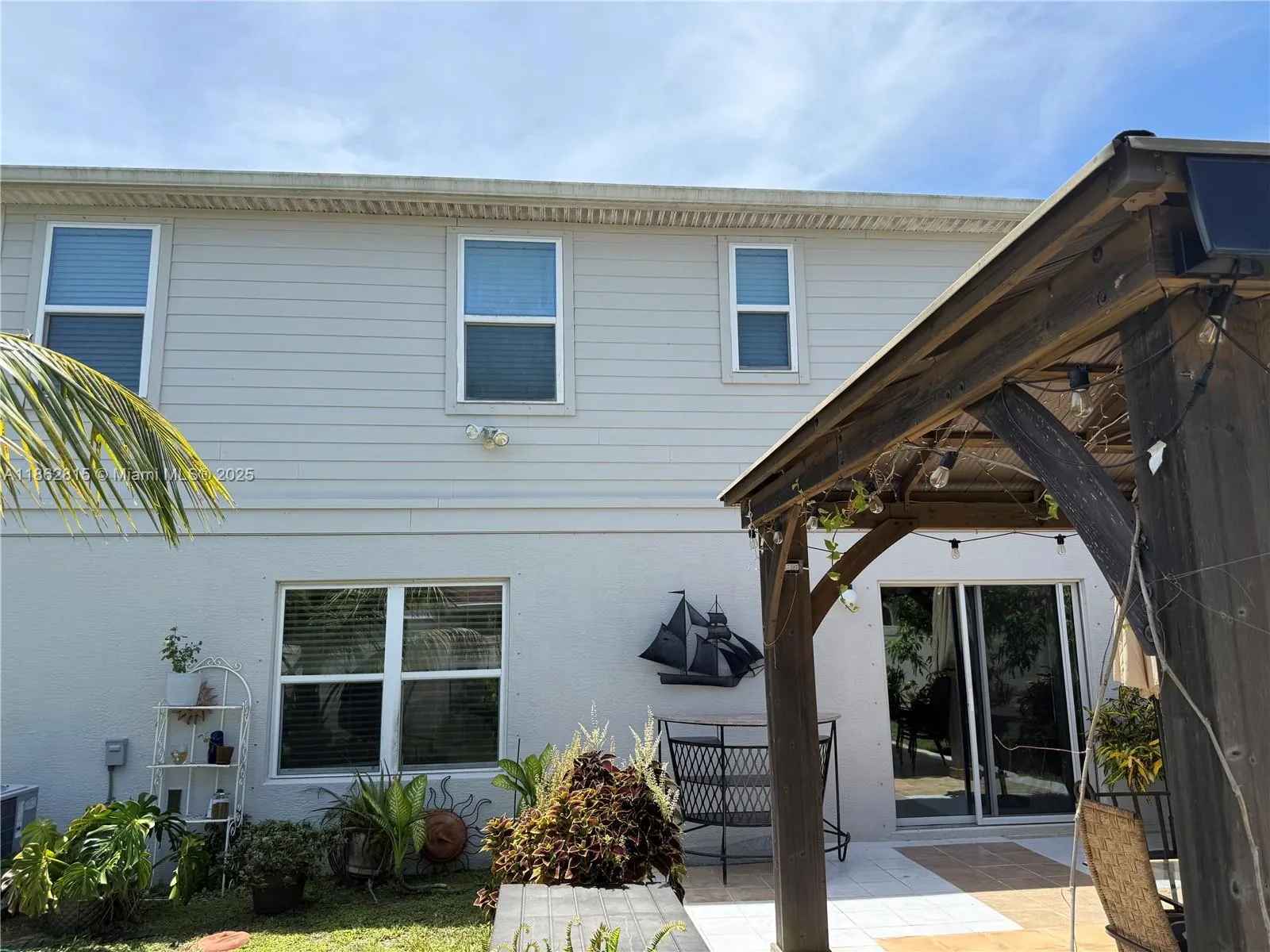 5900 NW Pine Trail Cir