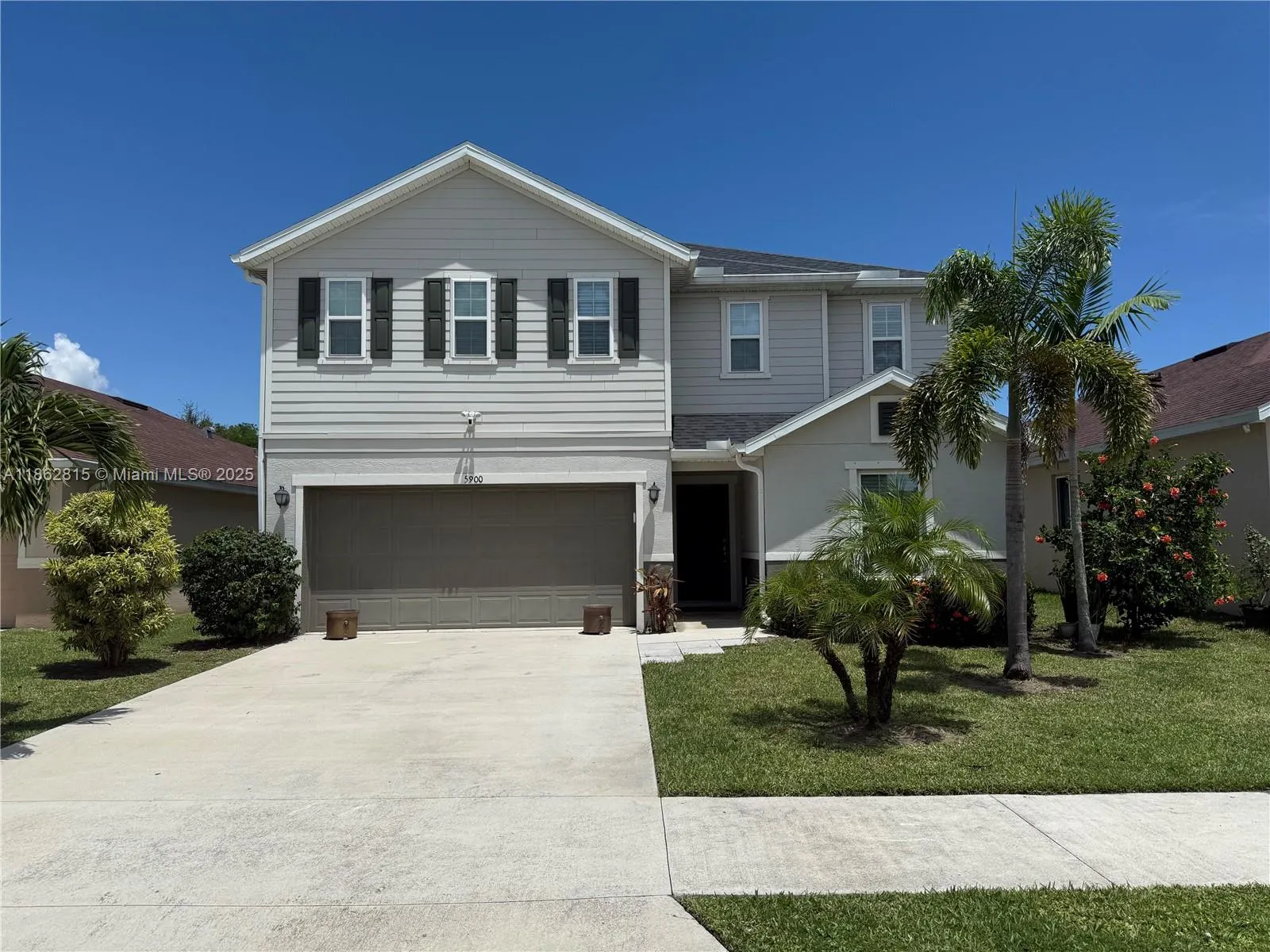 5900 NW Pine Trail Cir