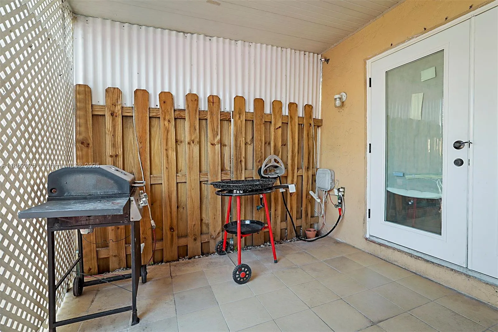 1705 W 57th St, #506