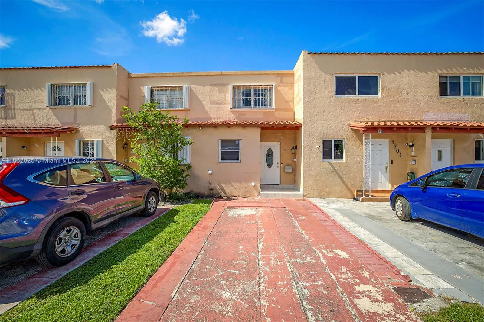 1705 W 57th St, #506