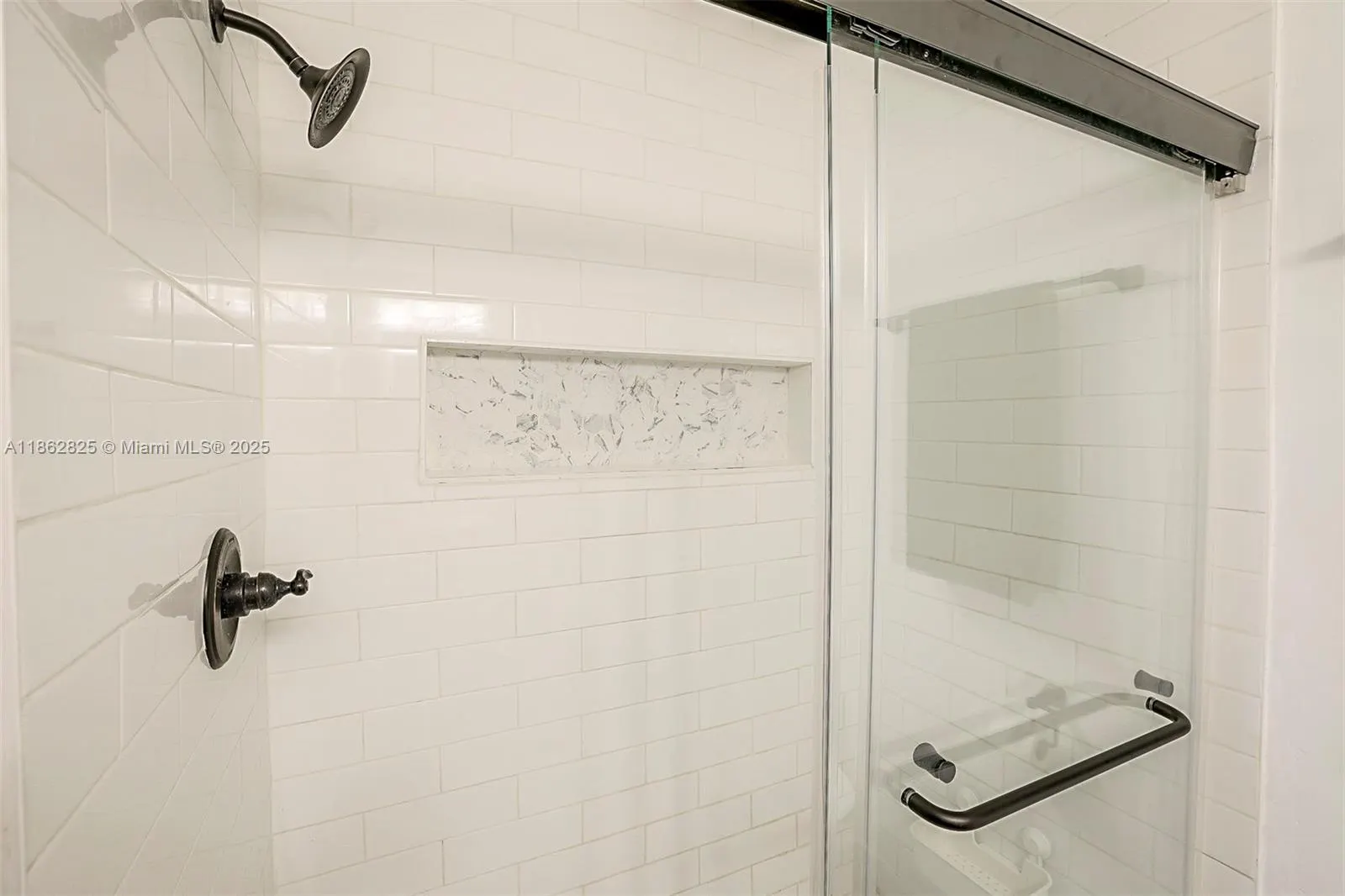 1705 W 57th St, #506