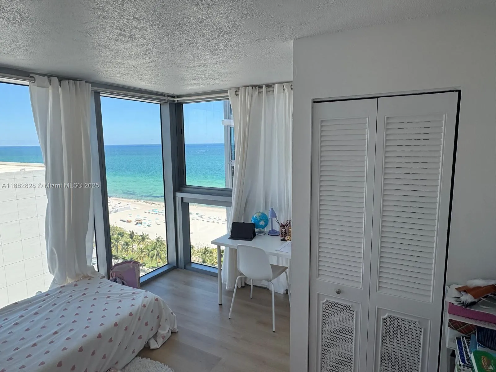 2655 Collins Ave, #2007