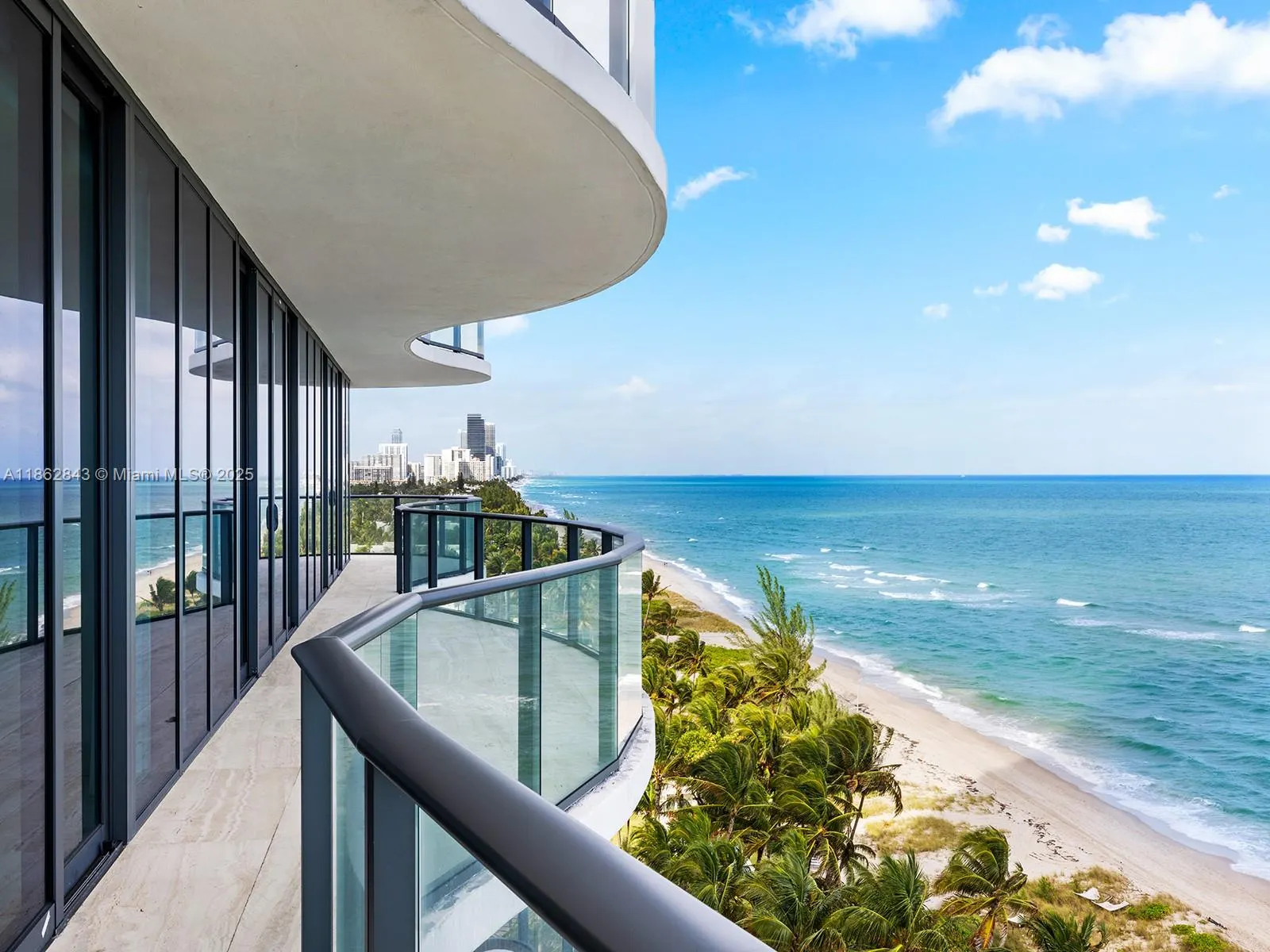 19575 Collins Ave, #9