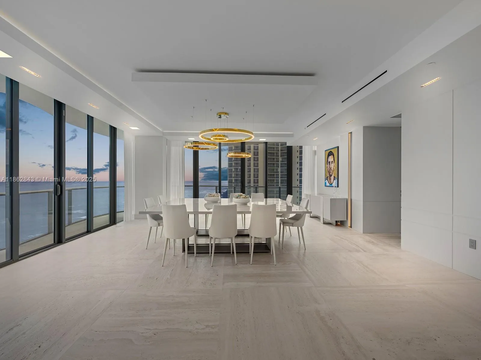 19575 Collins Ave, #9