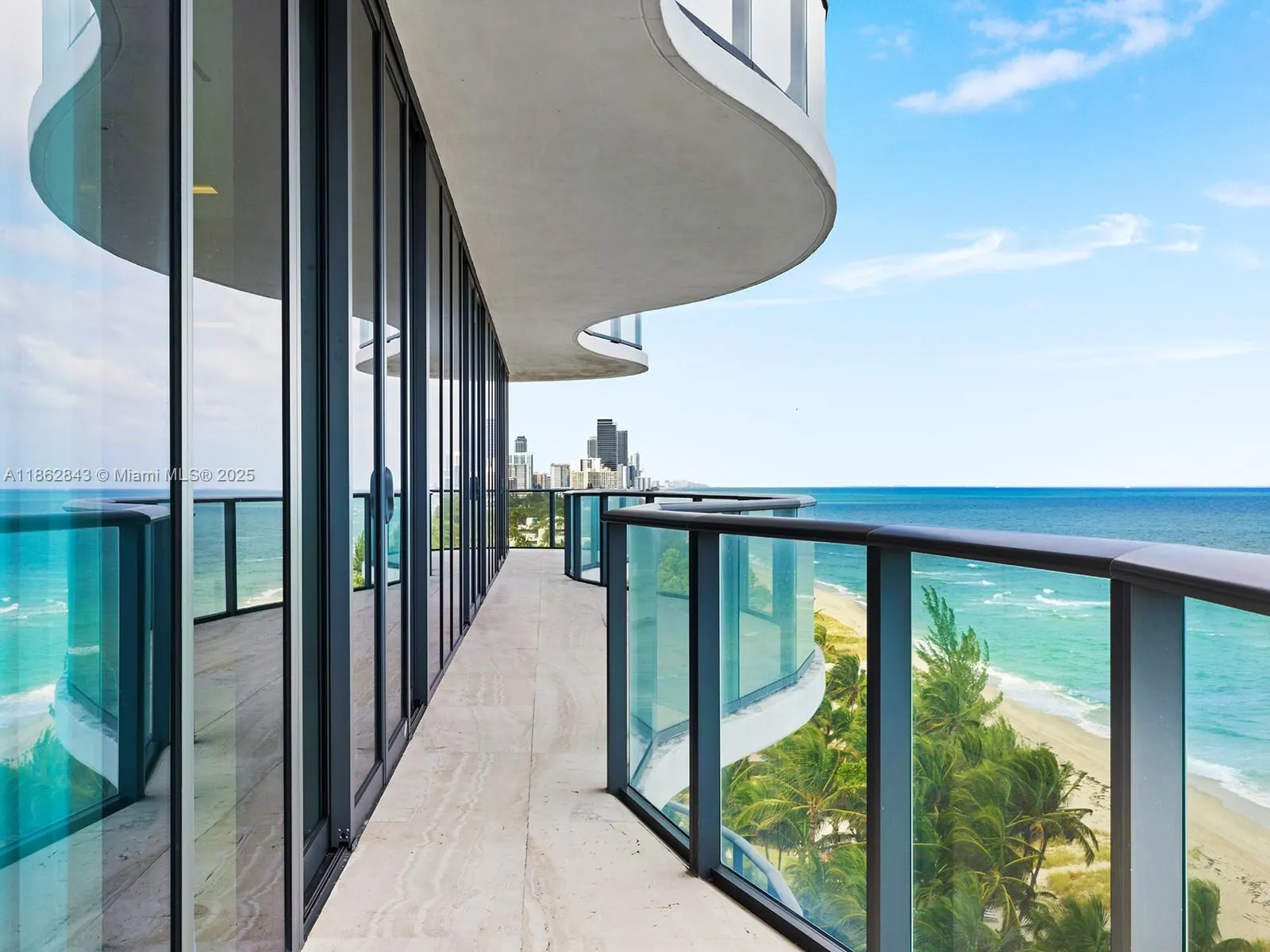 19575 Collins Ave, #9