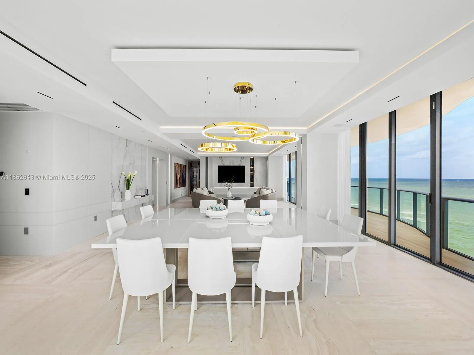 19575 Collins Ave, #9