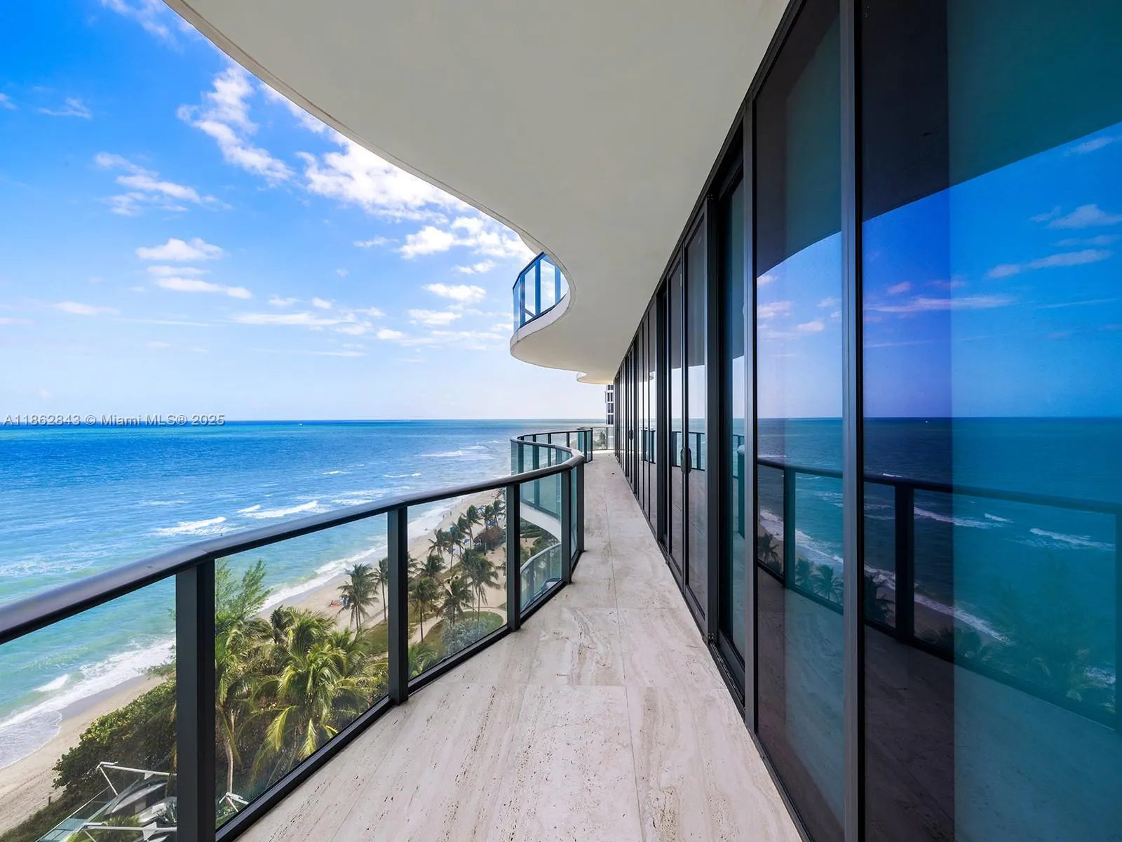 19575 Collins Ave, #9