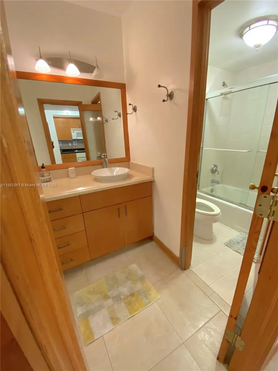 100 Lincoln Rd, #1405