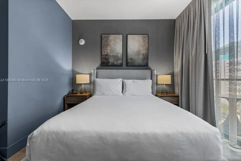 239 SW 9 Street, #602