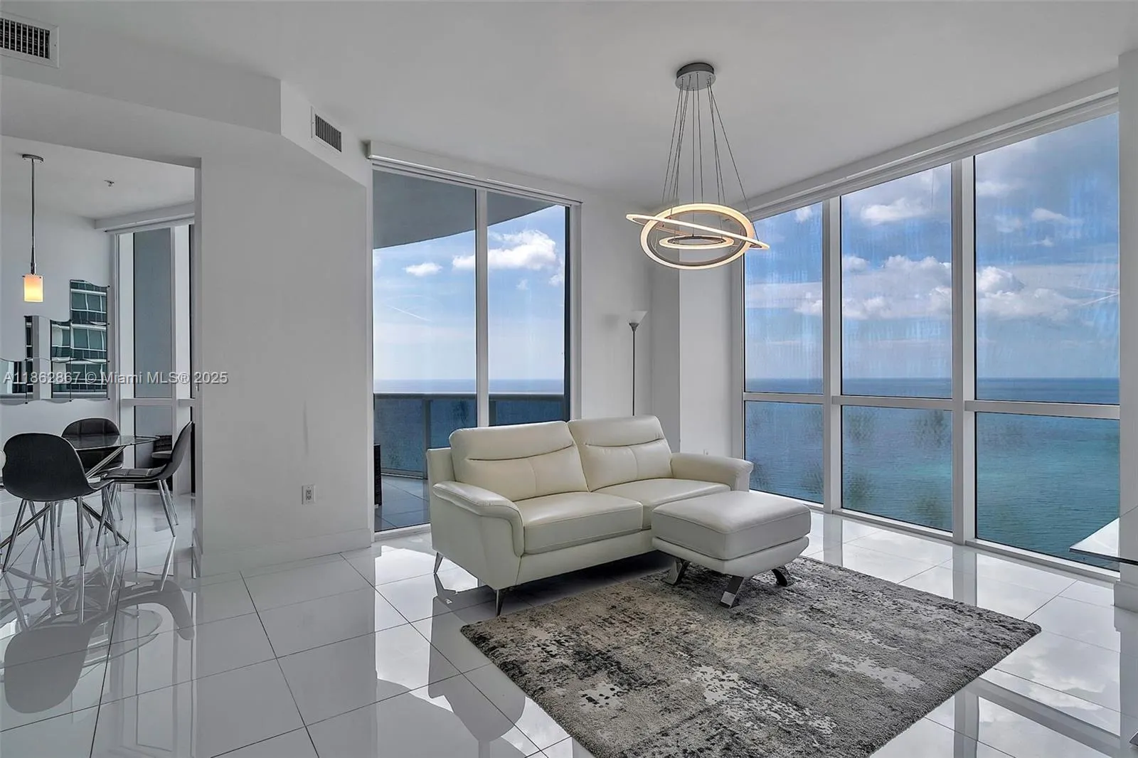 18201 Collins Ave, #4109A