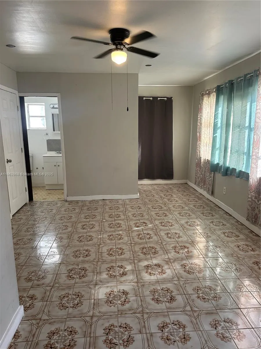 430 E TRINIDAD AVE