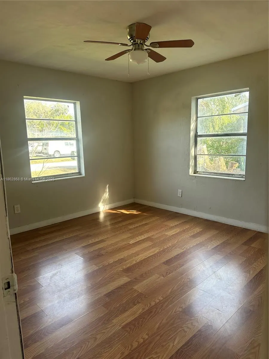 430 E TRINIDAD AVE